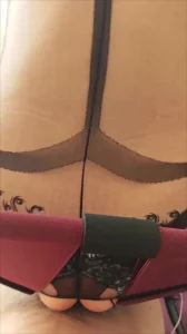 偷情黑丝高跟少妇，淄博的加，17厘米的蘑菇头，成个小时战斗力