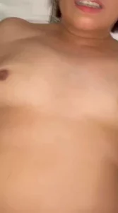 约炮55岁性欲超强阿姨大力中出白浆